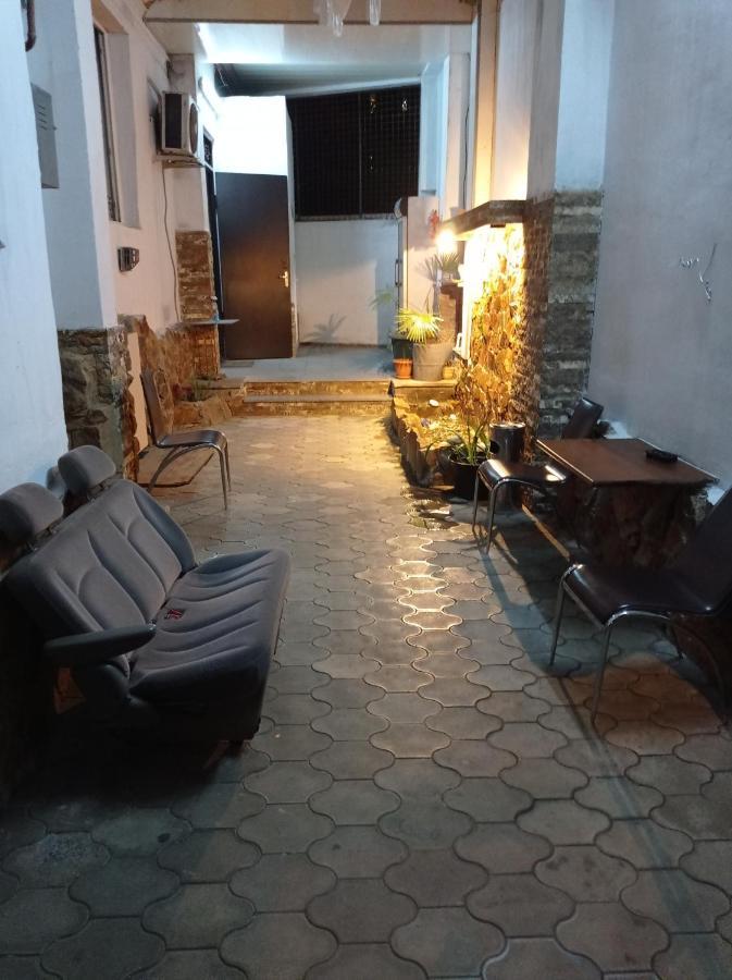 Guesthouse Melikishvili 57 Batoemi Buitenkant foto