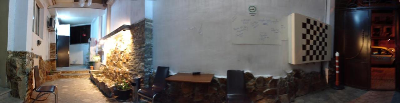 Guesthouse Melikishvili 57 Batoemi Buitenkant foto