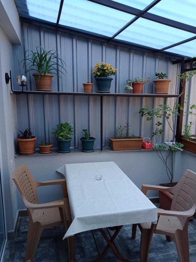 Guesthouse Melikishvili 57 Batoemi Buitenkant foto