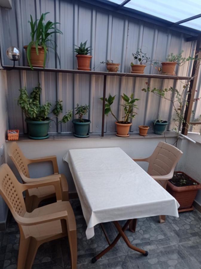 Guesthouse Melikishvili 57 Batoemi Buitenkant foto