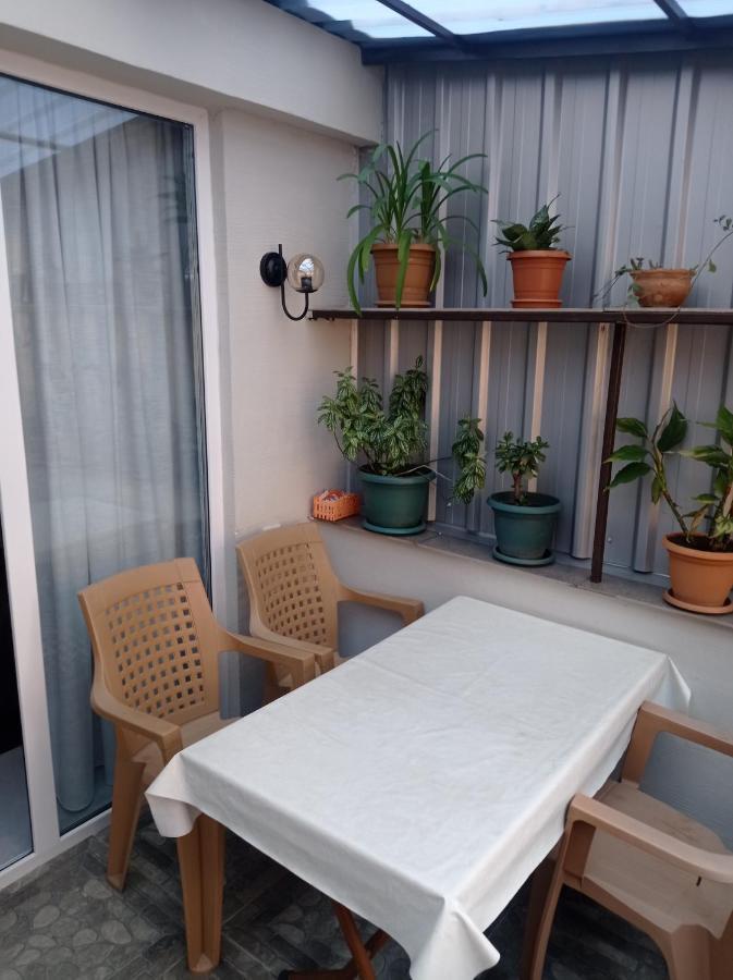 Guesthouse Melikishvili 57 Batoemi Buitenkant foto