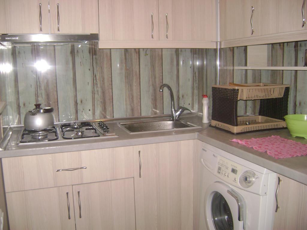 Guesthouse Melikishvili 57 Batoemi Buitenkant foto