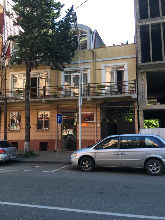 Guesthouse Melikishvili 57 Batoemi Buitenkant foto