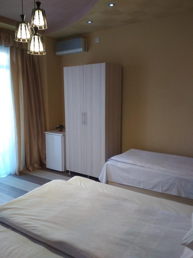 Guesthouse Melikishvili 57 Batoemi Buitenkant foto