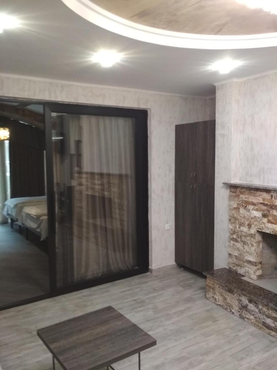 Guesthouse Melikishvili 57 Batoemi Buitenkant foto